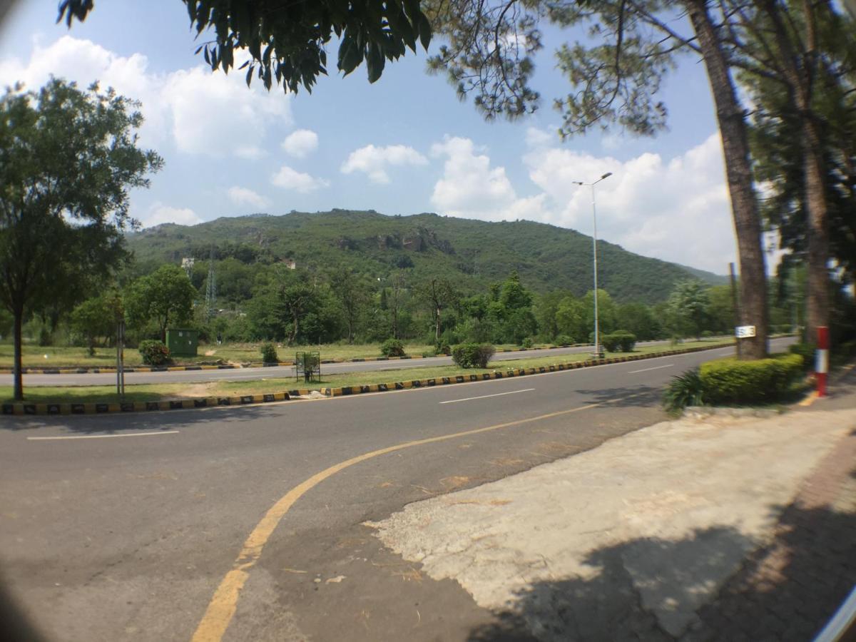 E Lodge Islamabad Exterior photo